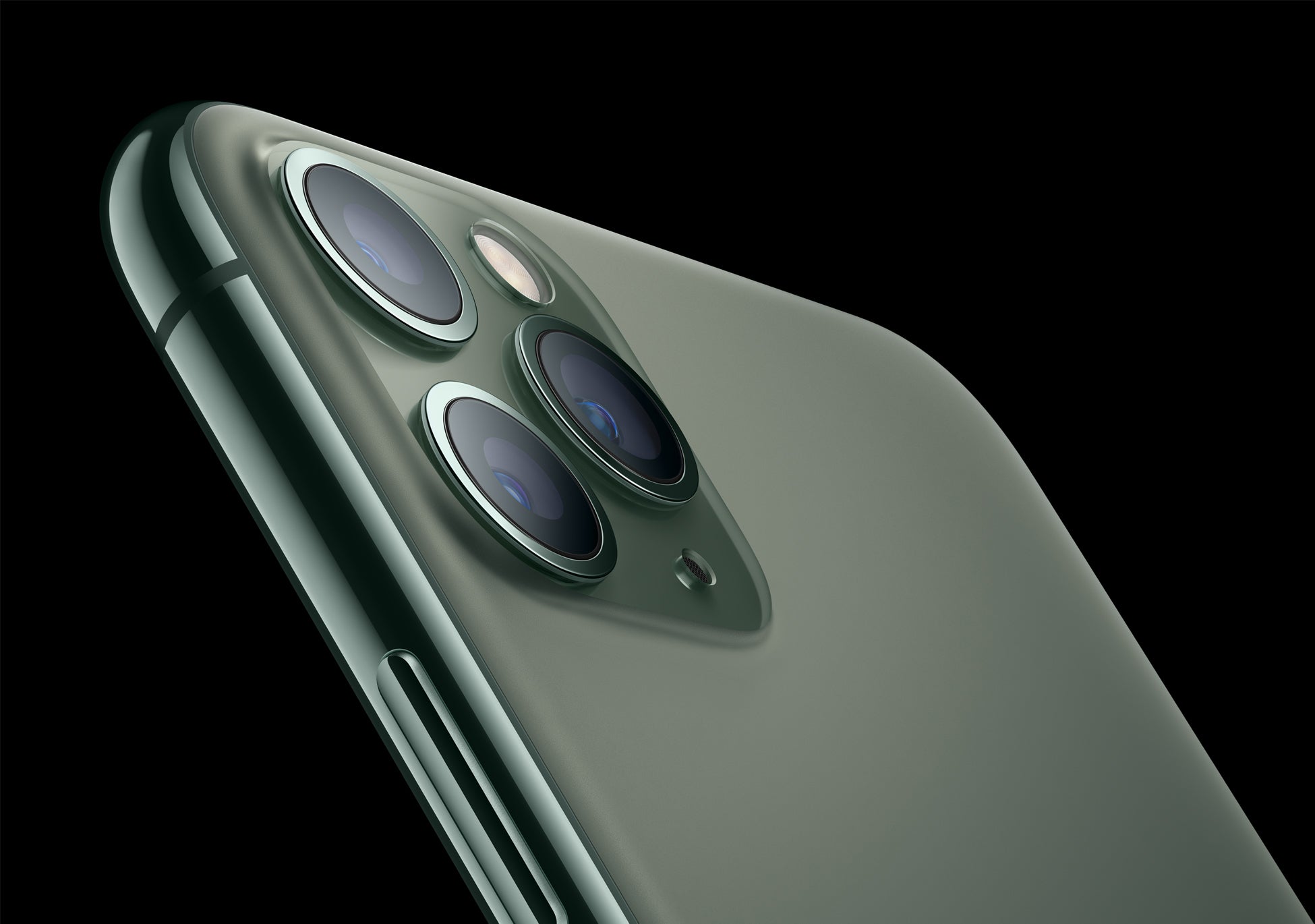 Apple&#039;s first three-camera setup - Why is the iPhone 11 Pro called iPhone 11 Pro?