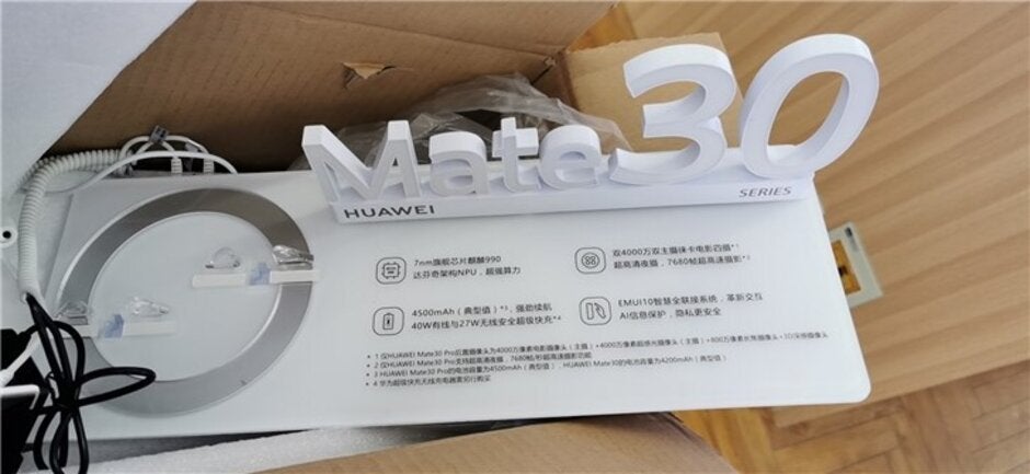 Phone stand for the Huawei Mate 30 Pr - The Huawei Mate 30 Pro will record slow-motion video at an absurd 7,680fps