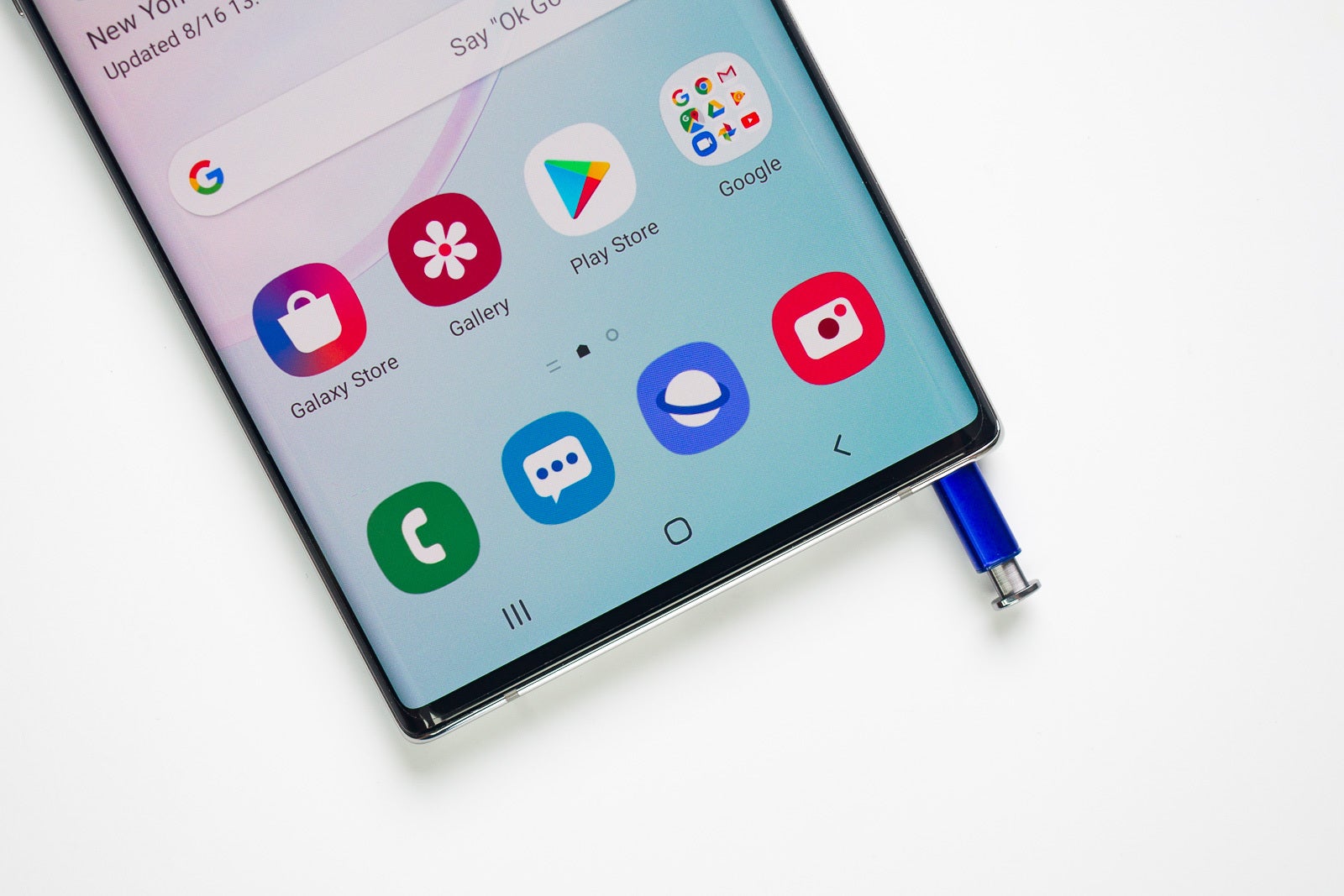 Samsung's cheaper Galaxy Note phone is coming to Europe in these colors