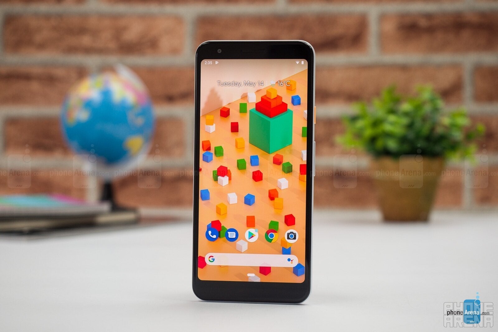 The Pixel 3a is an example worth following - Amazon should go back to making smartphones already