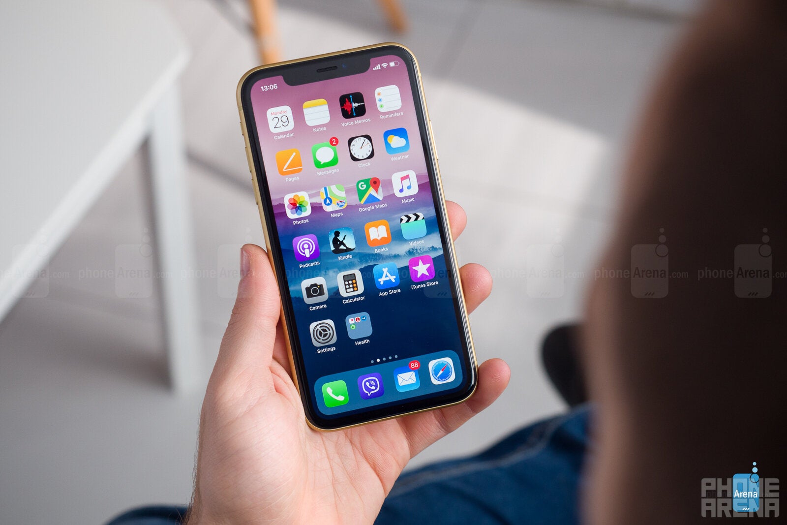 A cheaper iPhone, but an iPhone - Why would a Galaxy S10 Lite exist? What would its price be?