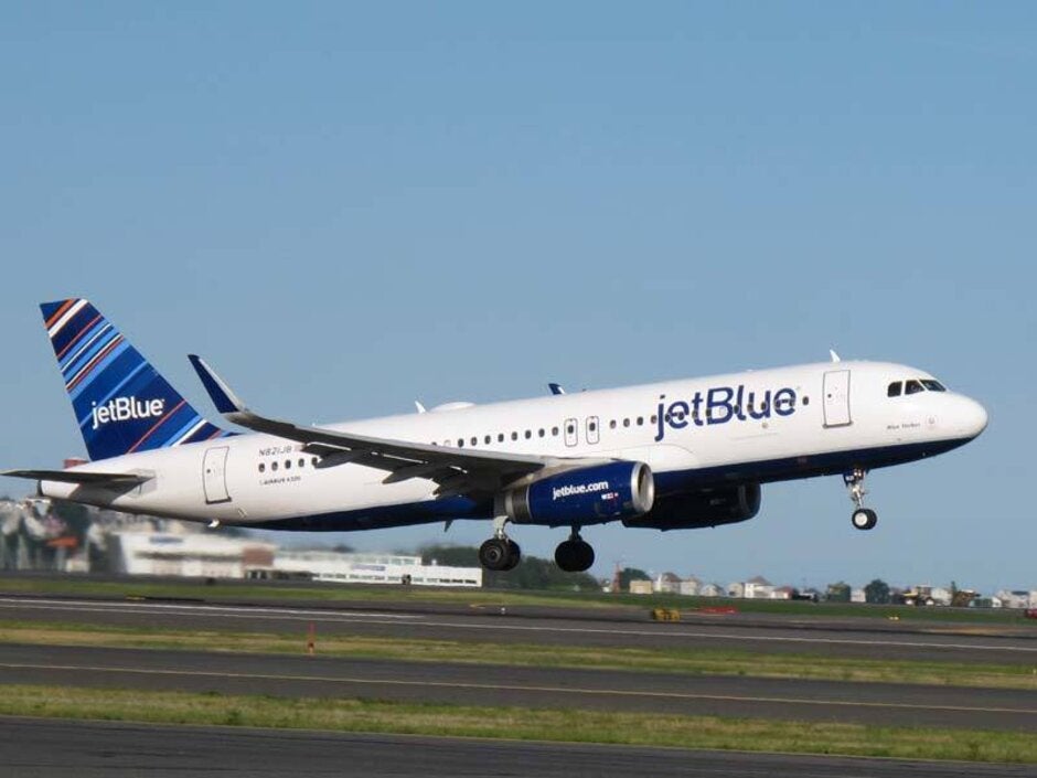 No, an airplane won't crash just because you make a call on your phone - Check out the reason why FCC Chairman Pai won't allow internet voice calls on airplanes