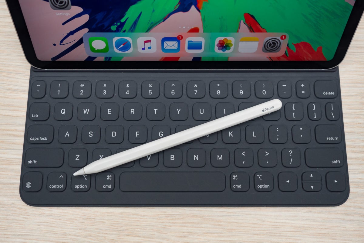 Apple filed a new patent application for the Apple Pencil - Patent for Apple Pencil includes an embedded camera, biometric sensor, mic, and gesture controls