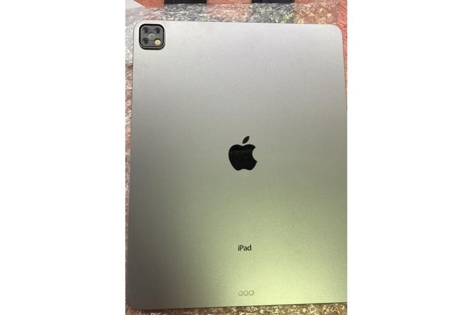 Early leaks of the alleged triple camera on an iPad Pro 2020 - iPad Pro 2020: release date, price, specs, features, what to expect