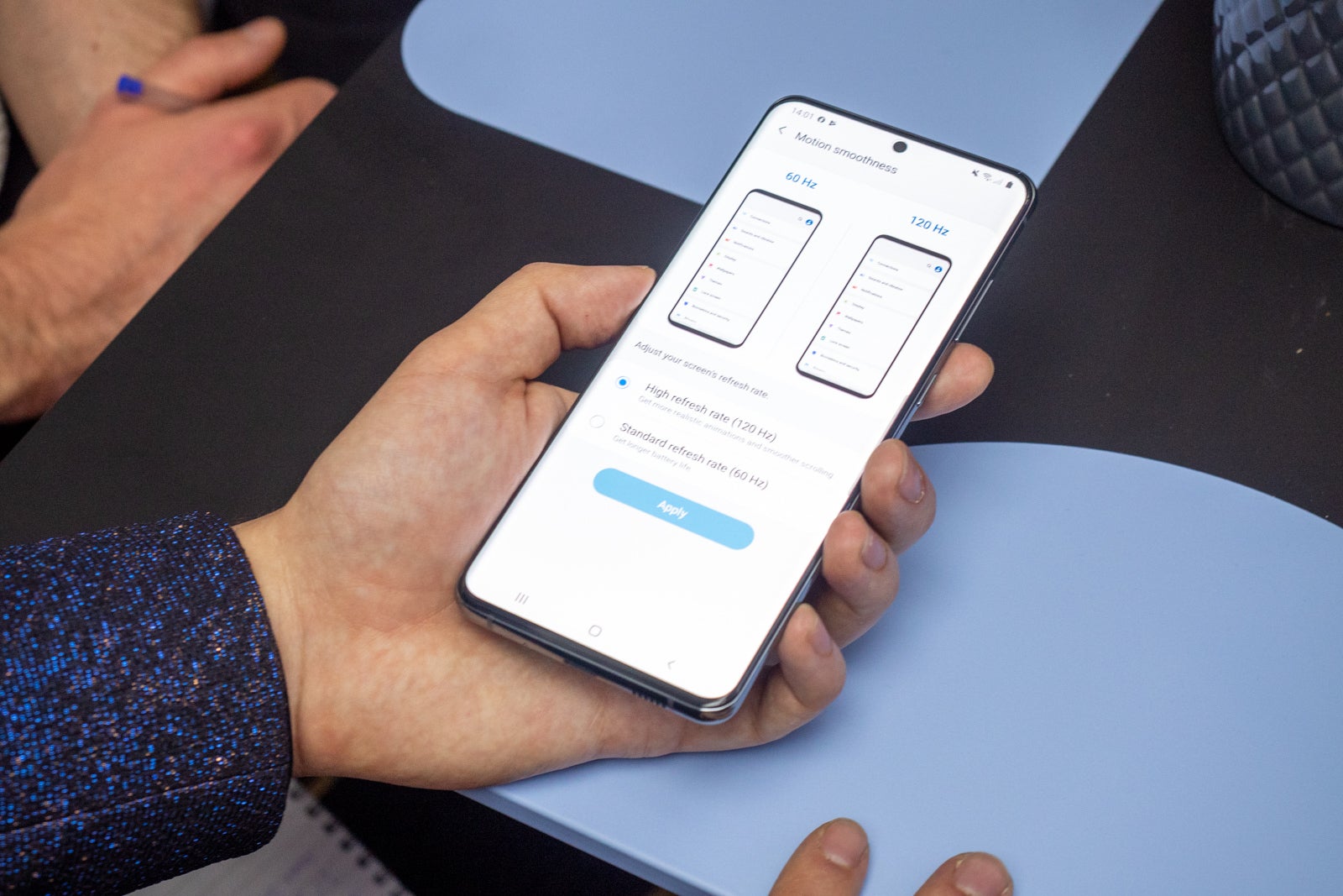 Samsung Galaxy S20 60Hz vs 120Hz Motion Smoothness refresh rate switch - How to turn on the 120Hz display refresh on Samsung&#039;s Galaxy S20, Plus and Ultra