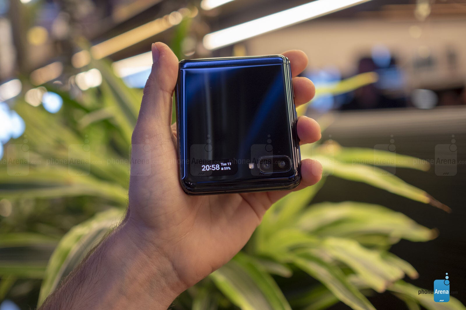 How to quickly take a selfie with the Samsung Galaxy Z Flip PhoneArena