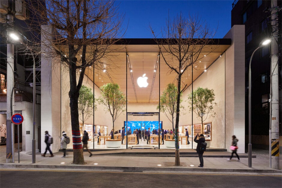 A bricks and mortar Apple Store, like this one in South Korea, is coming to India next year - The world's second largest smartphone market is finally getting a physical Apple Store