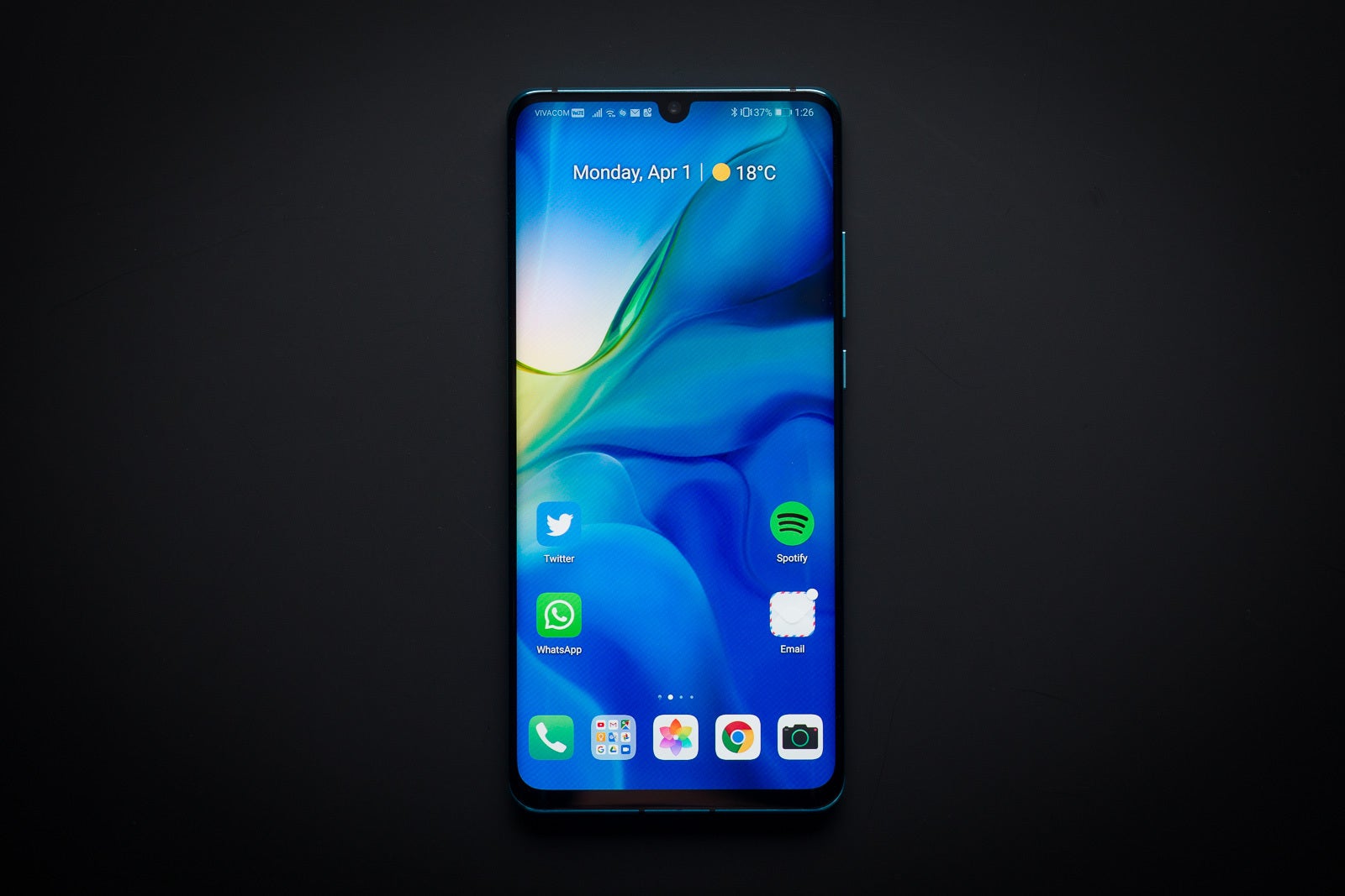 Huawei's P30 Pro is now just £23/month at EE with 30GB of data