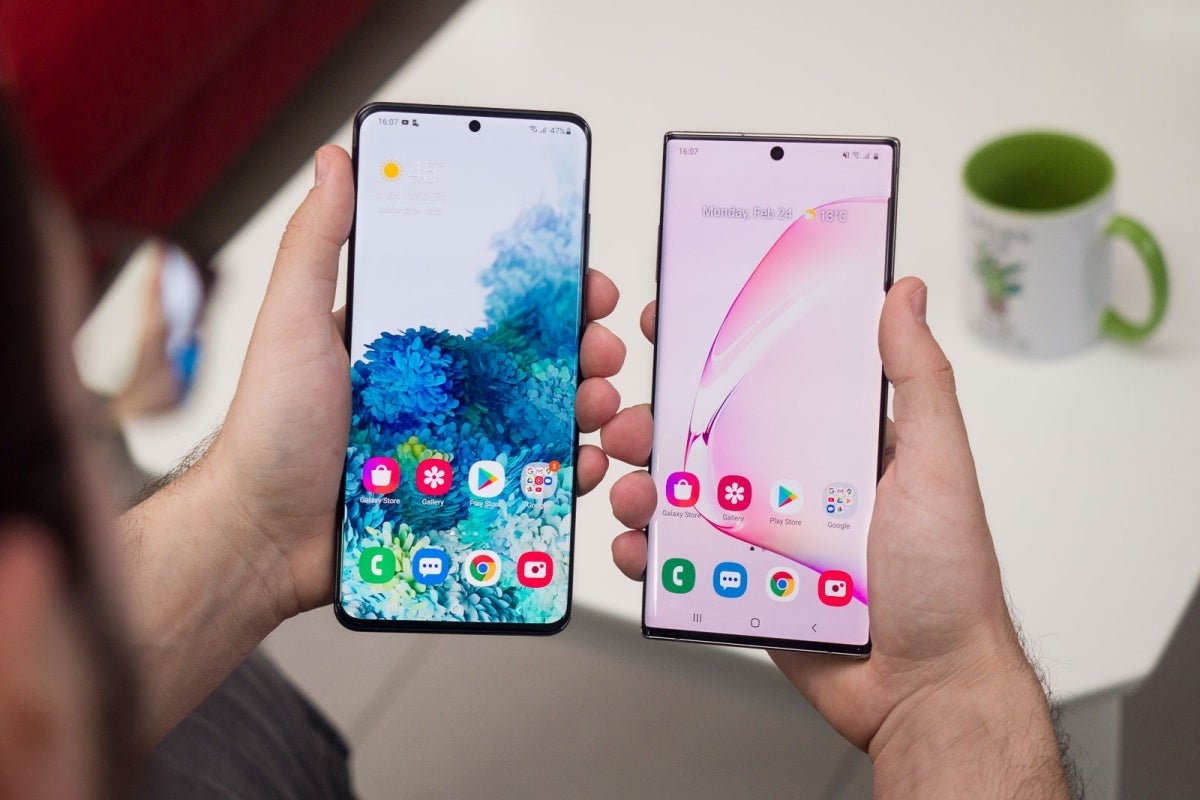 Galaxy S20 Ultra (left), Galaxy Note 10+ (right) - Samsung's Galaxy Note 20 might be even more similar to the Galaxy S20 series than you think