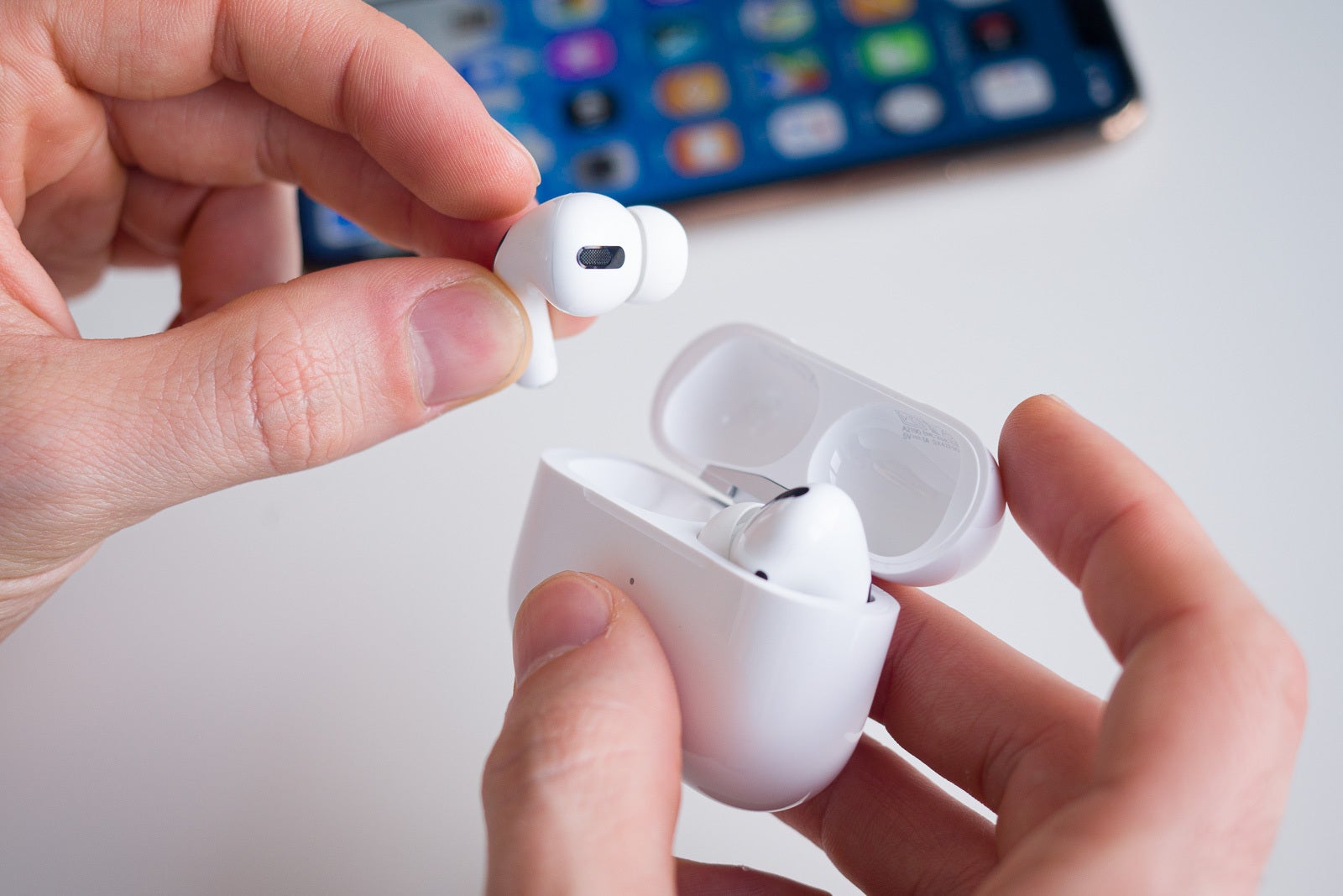 Samsung Galaxy Buds vs AirPods Pro AirPods Jabra Elite Active