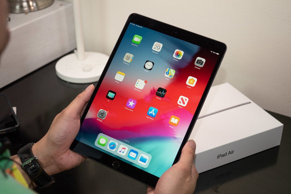 The 2019 iPad Air - New iPad Air with in-screen Touch ID, slim bezels coming September; budget iPad too