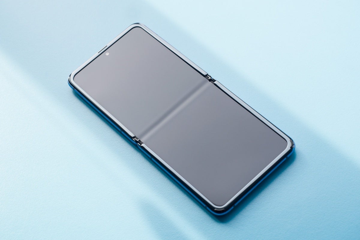 The Galaxy Z Flip uses UTG and a plastic protective film - Full Samsung Galaxy Fold 2 display specs reveal a number of major upgrades