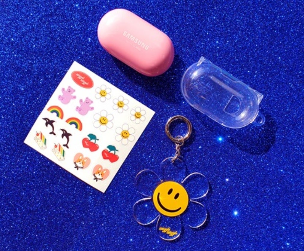 Samsung Galaxy Buds+ buyers at a promotion held in South Korea will get a transparent carrying case, a keyring, and stickers - Samsung's Galaxy Buds+ promotion in South Korea makes U.S. consumers jealous