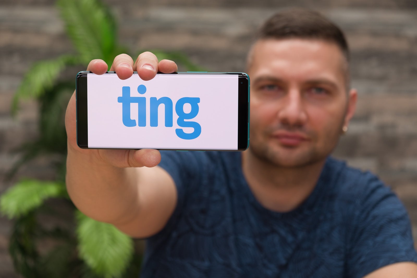 Ting Mobile wants to break you away from the shackles of big carriers, gives you $25 credit to try it
