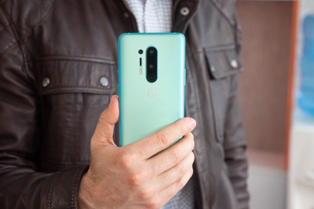OnePlus still doesn't have what it takes to challenge Samsung and Apple