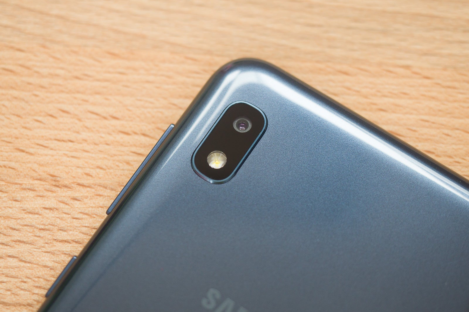 I spent a week using Samsung&#039;s best-selling phone (which costs just $150!)