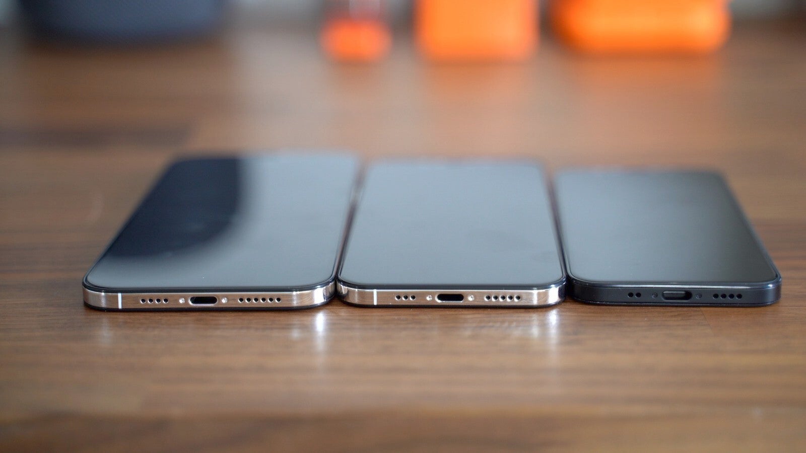 No USB-C port here. - Latest dummy units for the 5G Apple iPhone 12 series remain in line with previous rumors and leaks