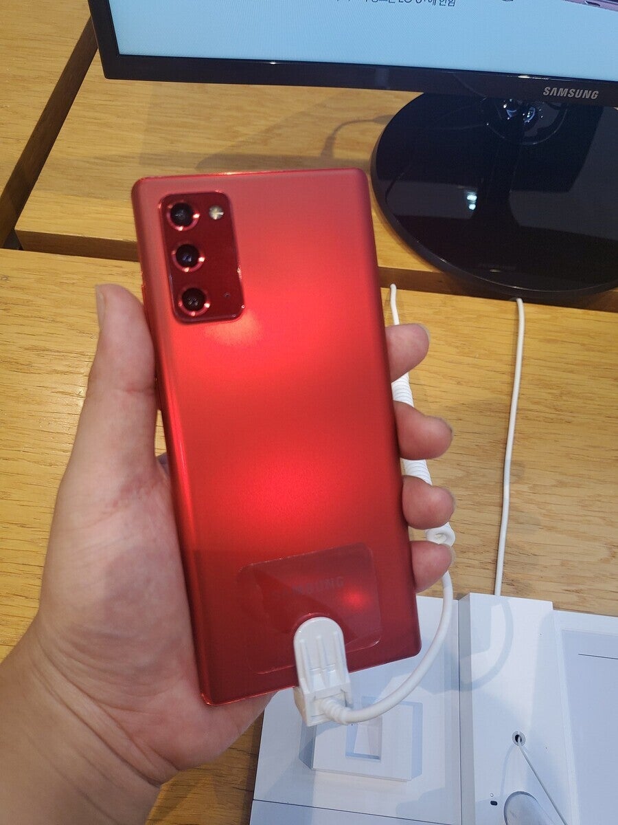 Galaxy Note 20 appears in Mystic Red, blue and pink colors in South Korea