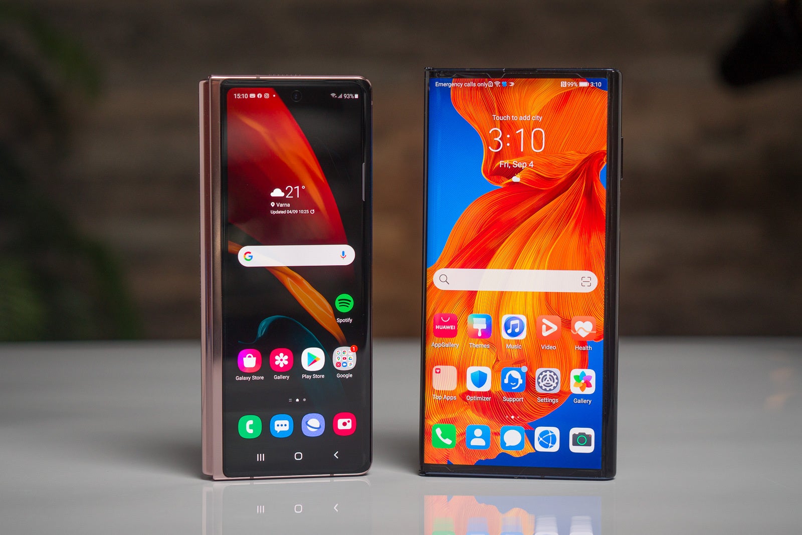 Samsung Galaxy Z Fold 2 vs Huawei Mate Xs - Samsung Galaxy Z Fold 2 vs Huawei Mate Xs: Which is the superior 5G foldable phone?