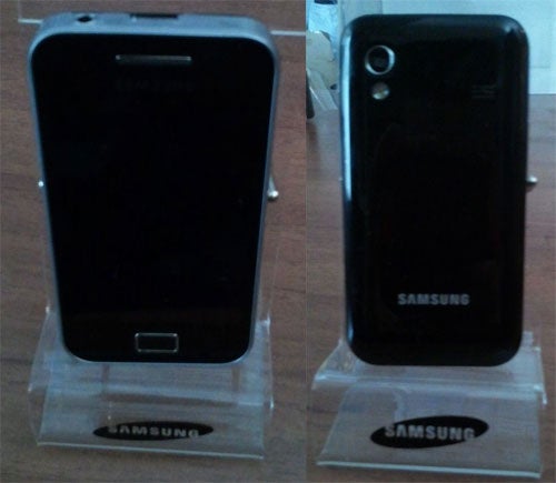 Samsung S5830 is captured on film ahead of its MWC unveiling