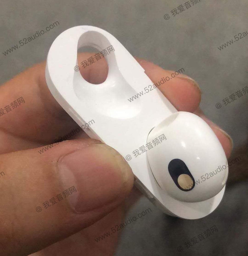 Image allegedly shows the AirPods 3 charging cockpit shell - Check out an alleged render of AirPods 3 using a "Pro" design with a shorter stem