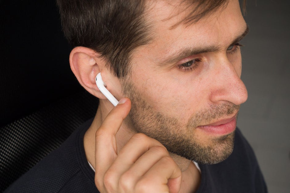iOS 14 “Headphone Safety” reveals Apple still doesn’t care about customer choice