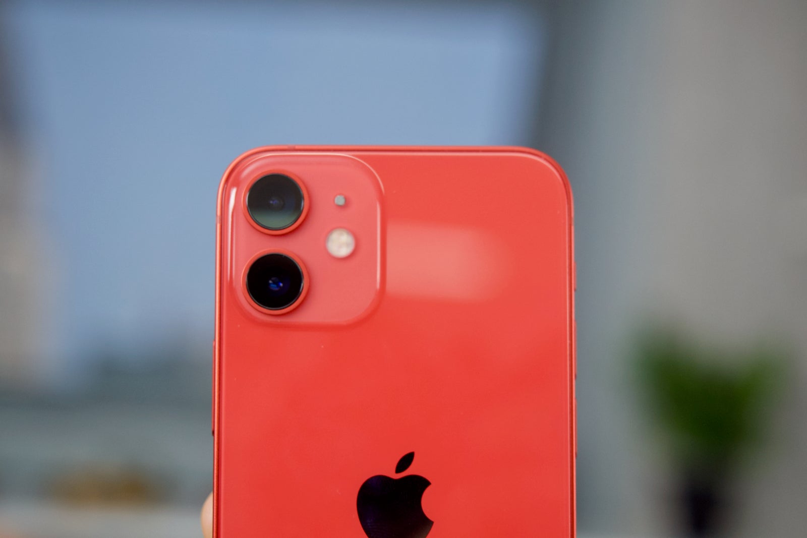 Product PINK? - In search of the perfect compact phone: iPhone 12 mini