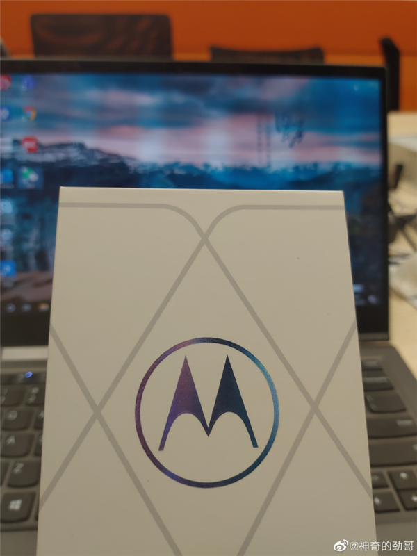 Image posted by&nbsp;Chen Jin on Weibo - Motorola exec may have just teased a Snapdragon 888 flagship