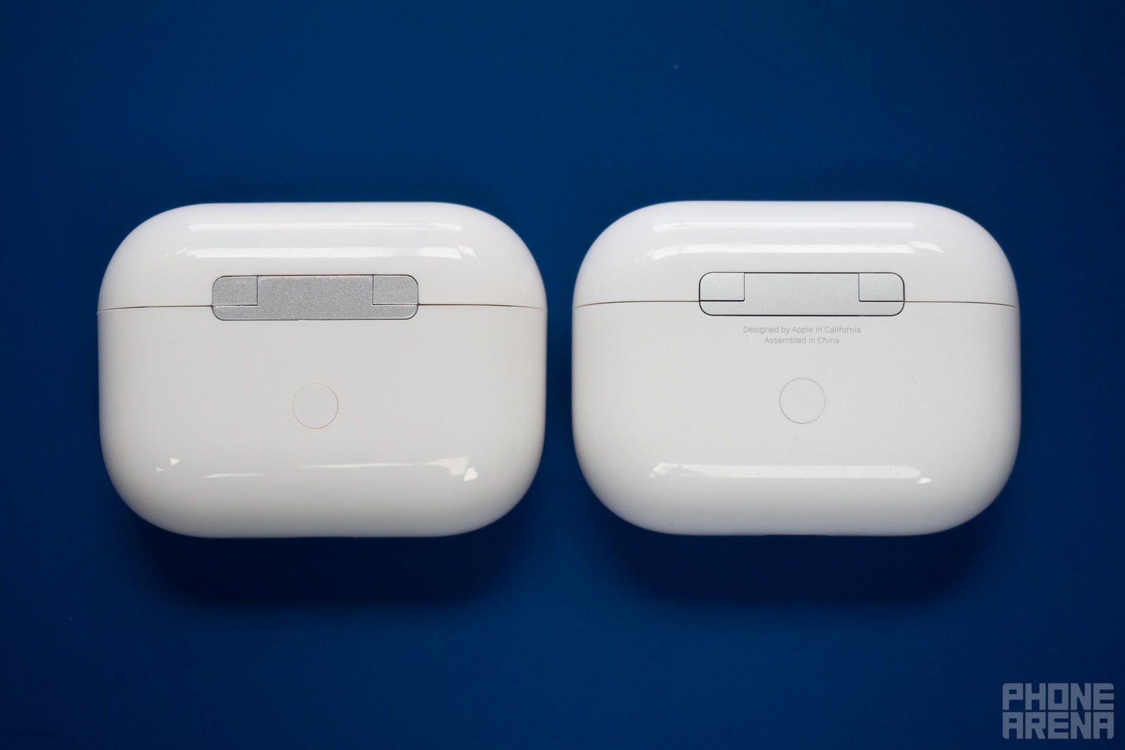 One of these AirPods Pro is FAKE! 