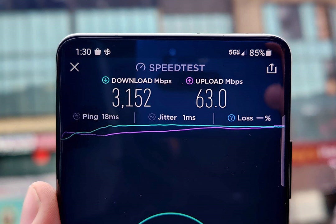 Record 5G speeds with Verizon&#039;s Galaxy S21 Ultra - Galaxy S21 Ultra is the best phone to use outdoors, and not for its insane 5G speeds