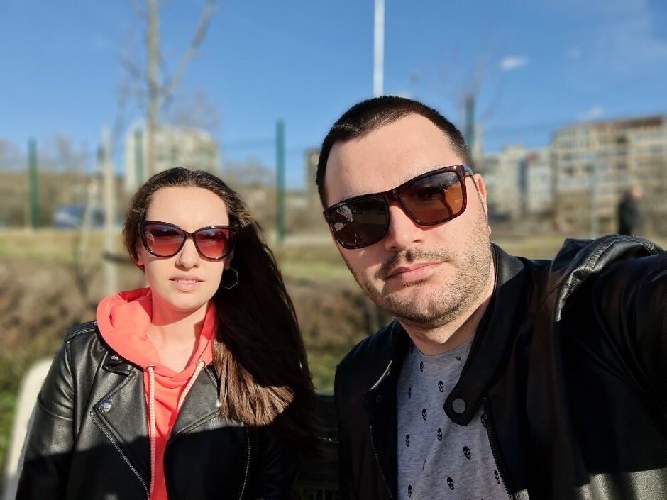 Galaxy Note 20 Ultra - Galaxy S21 Ultra vs iPhone 12 Pro Max, Pixel 5, Note 20 Ultra selfie camera comparison