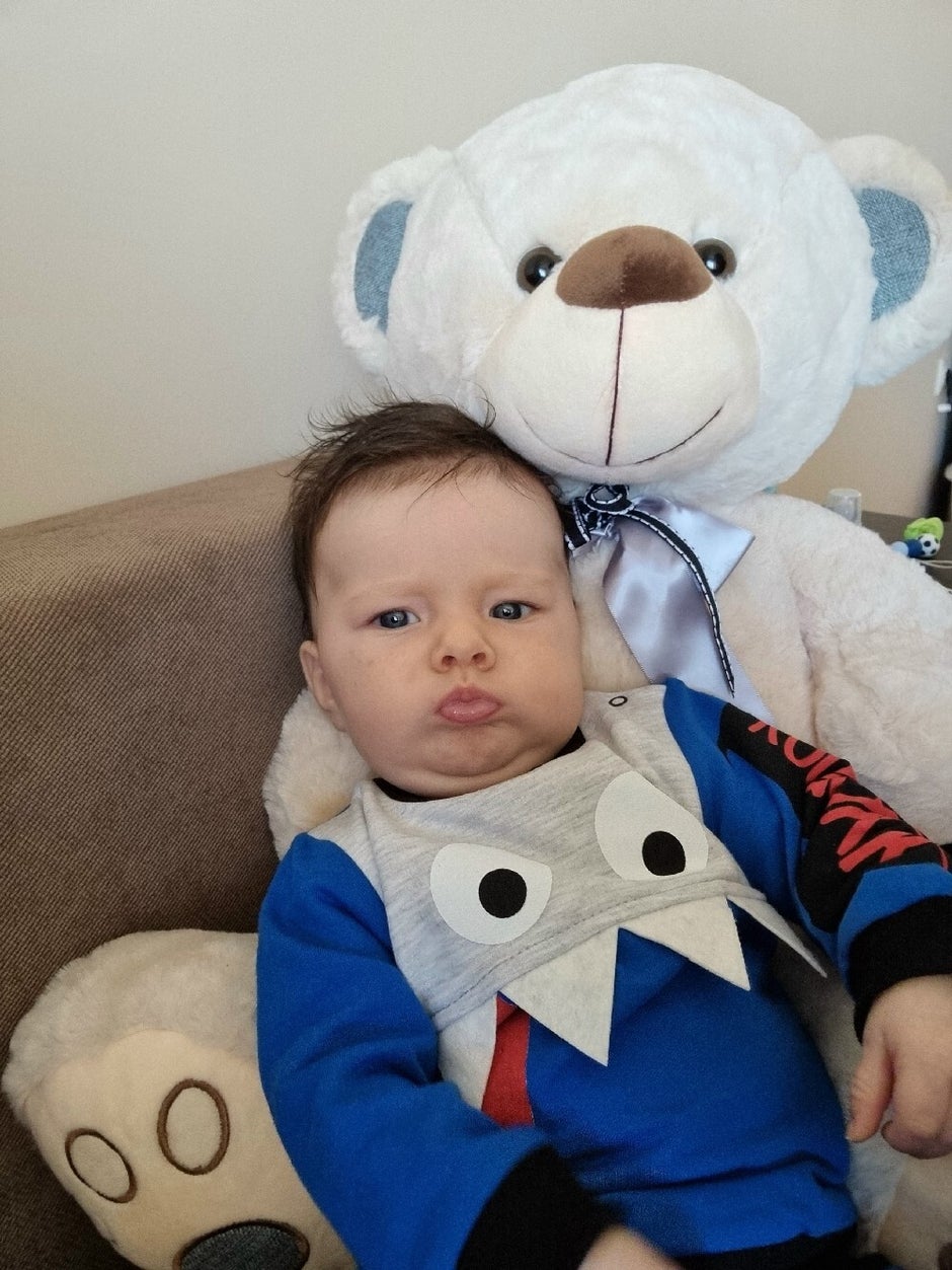 Galaxy S21 Ultra - Galaxy S21 Ultra vs iPhone 12 Pro Max, Pixel 5, Note 20 Ultra selfie camera comparison