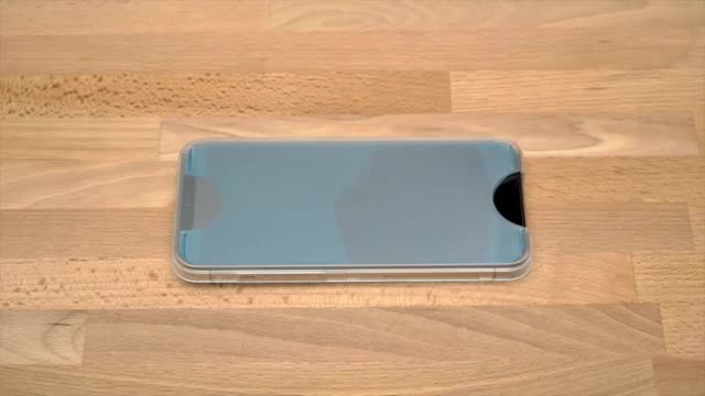 How to find the best screen protector? Tips with amFilm glass protectors for iPhone 12