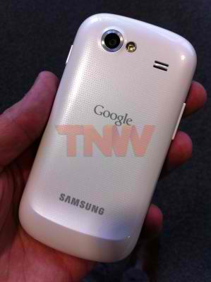 White Nexus S is captured on film in its full glory; bound for Vodafone
