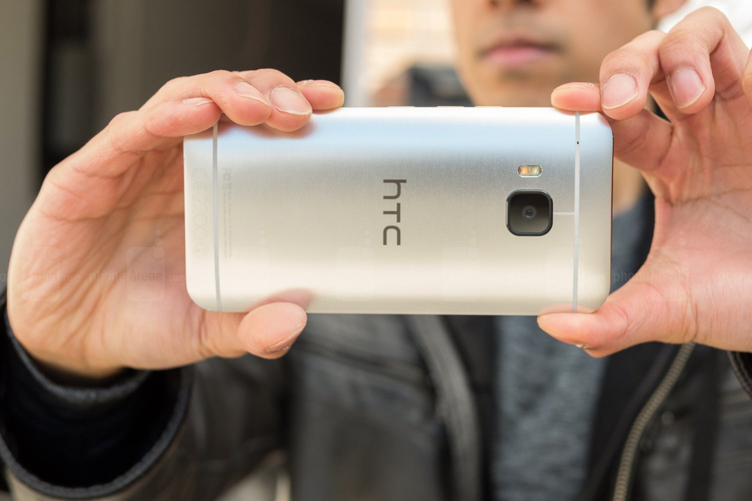HTC's good fortune ends; brand reports lowest monthly revenue on record