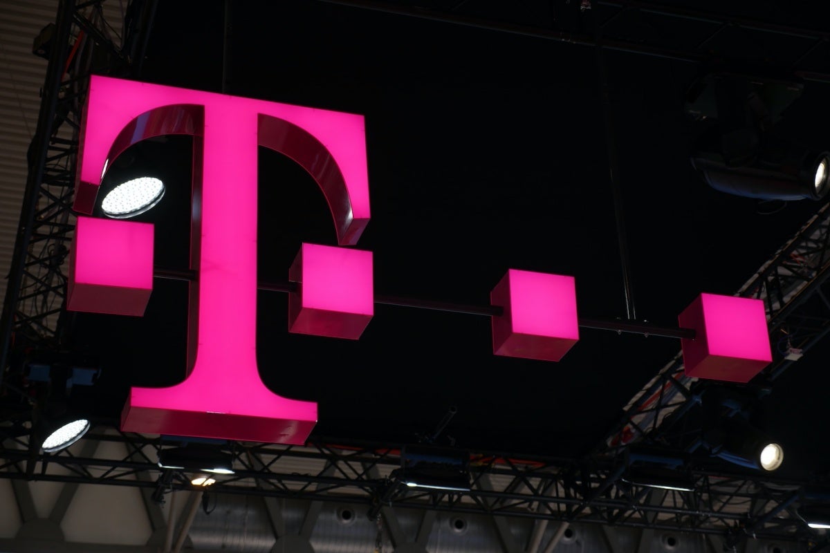 T-Mobile is ready to throw free lines at (almost) everybody for the first time in 2021