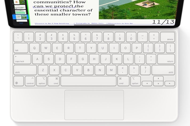 Which Apple iPad accessories are compatible with the new iPad Pro (2021)