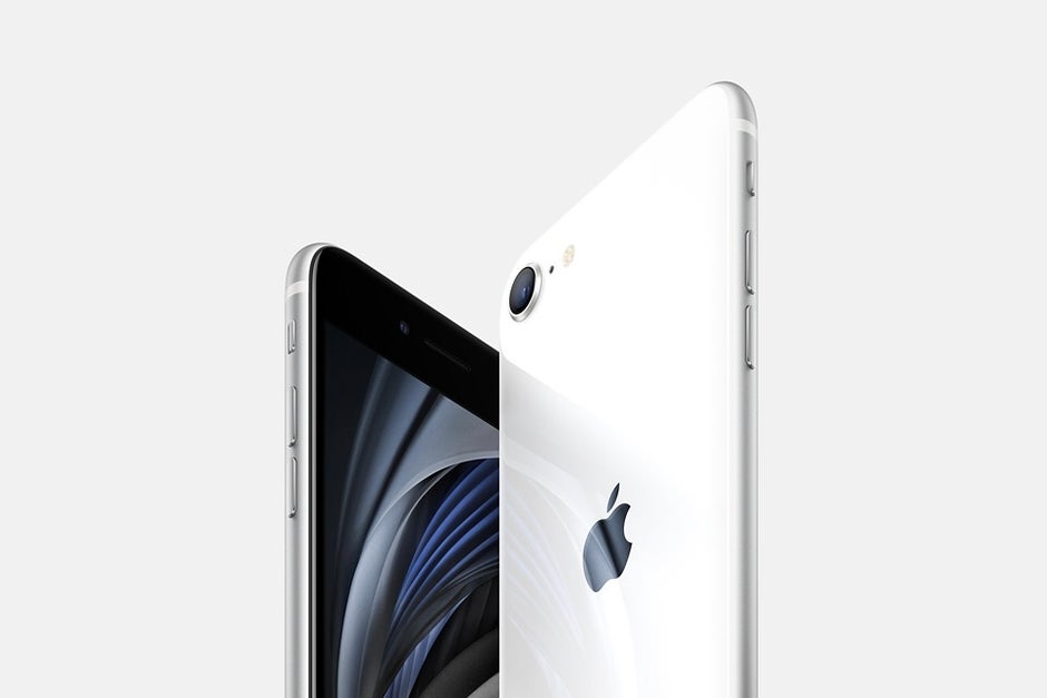 Which Apple iPad accessories are compatible with the new iPad Pro (2021)