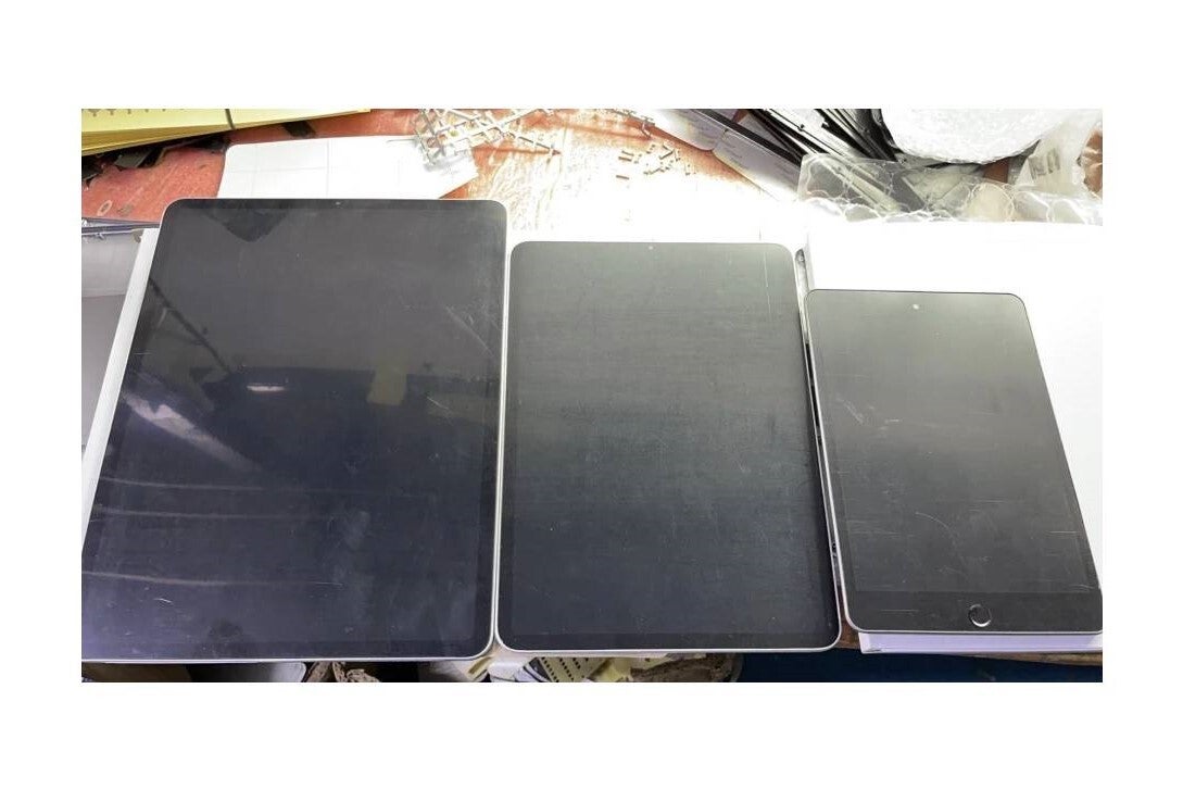 Alleged iPad mini 6 dummy unit (far right) - iPad mini 5G will take design cues from the iPad Pro: scoop