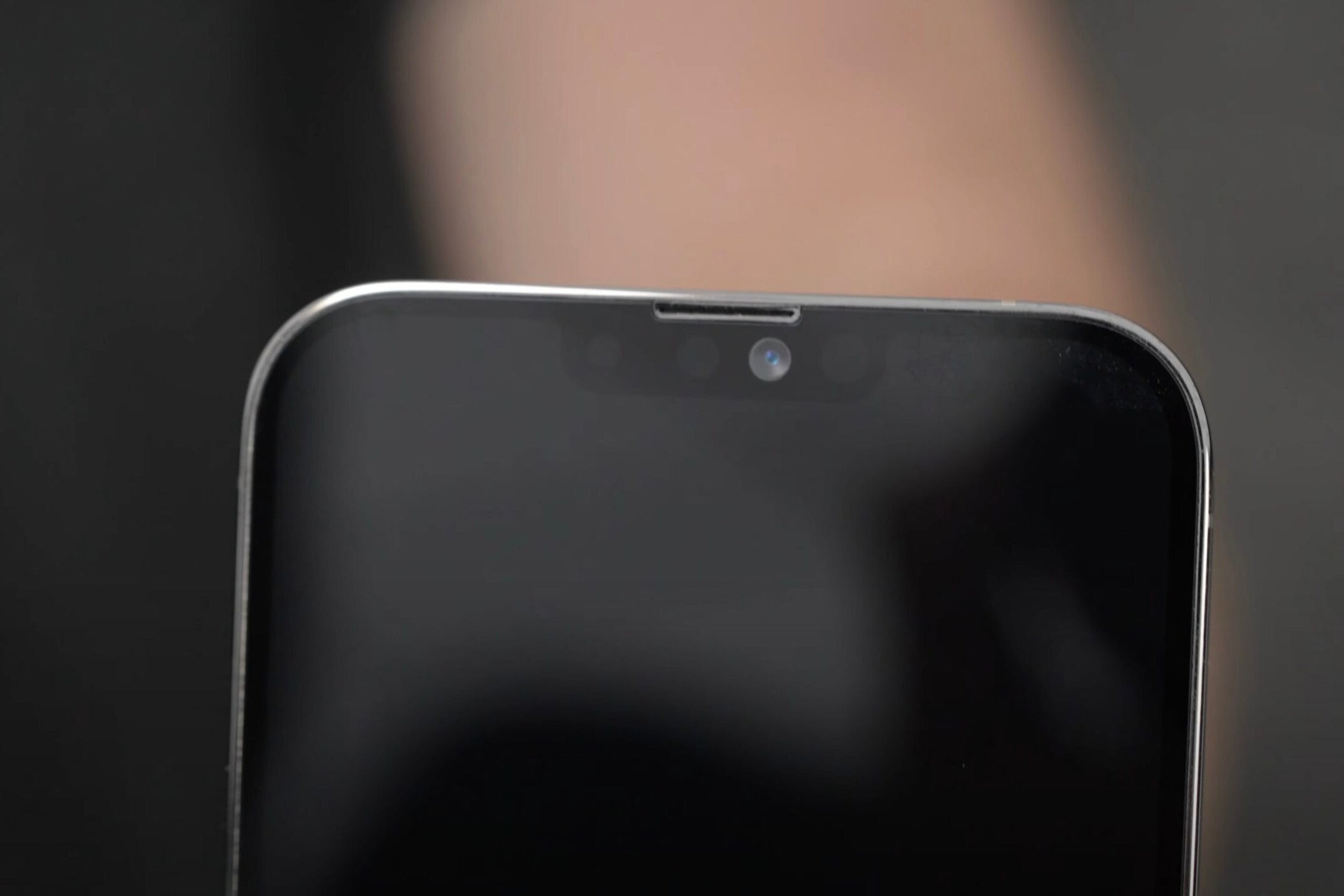 iPhone 13 Pro Max dummy unit - Here&#039;s one thing Apple&#039;s doing to make the iPhone 13 notch smaller