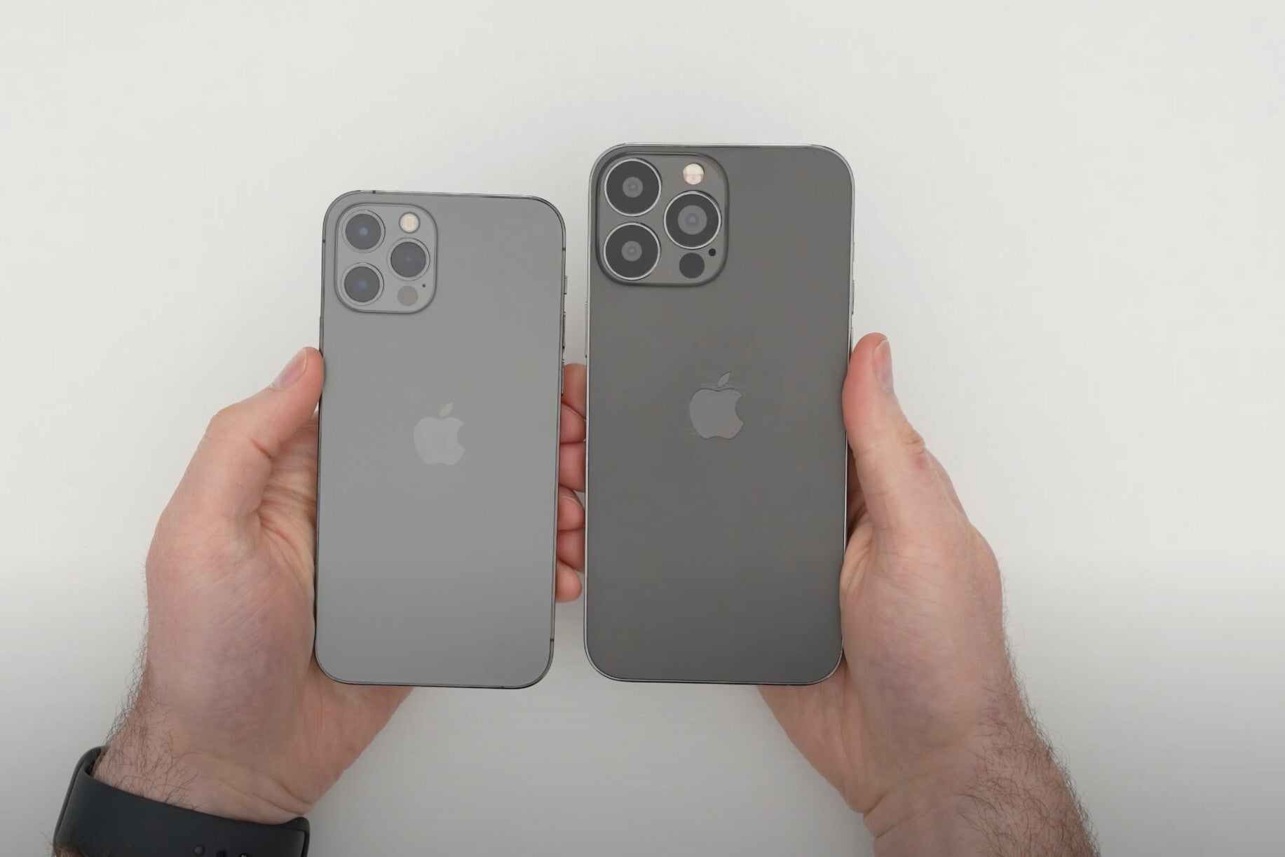 iPhone 13 Pro Max dummy unit - Here's one thing Apple's doing to make the iPhone 13 notch smaller