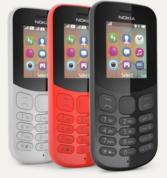 Eden a remplacé son smartphone cassé par un téléphone multifonction Nokia 130 - Les membres de la génération Z se détournent des smartphones pour améliorer leur santé mentale
