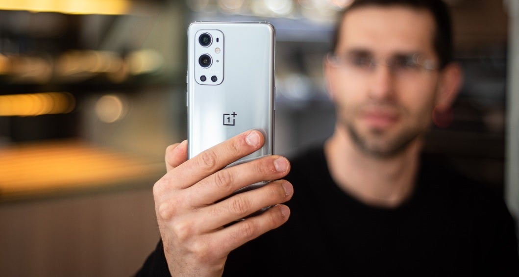 Oxygen OS 11.2.66 has started rolling out for the OnePlus 9 and OnePlus 9 Pro - OnePlus 9 and 9 Pro receive Oxygen OS update to fix cameras, charging, and more