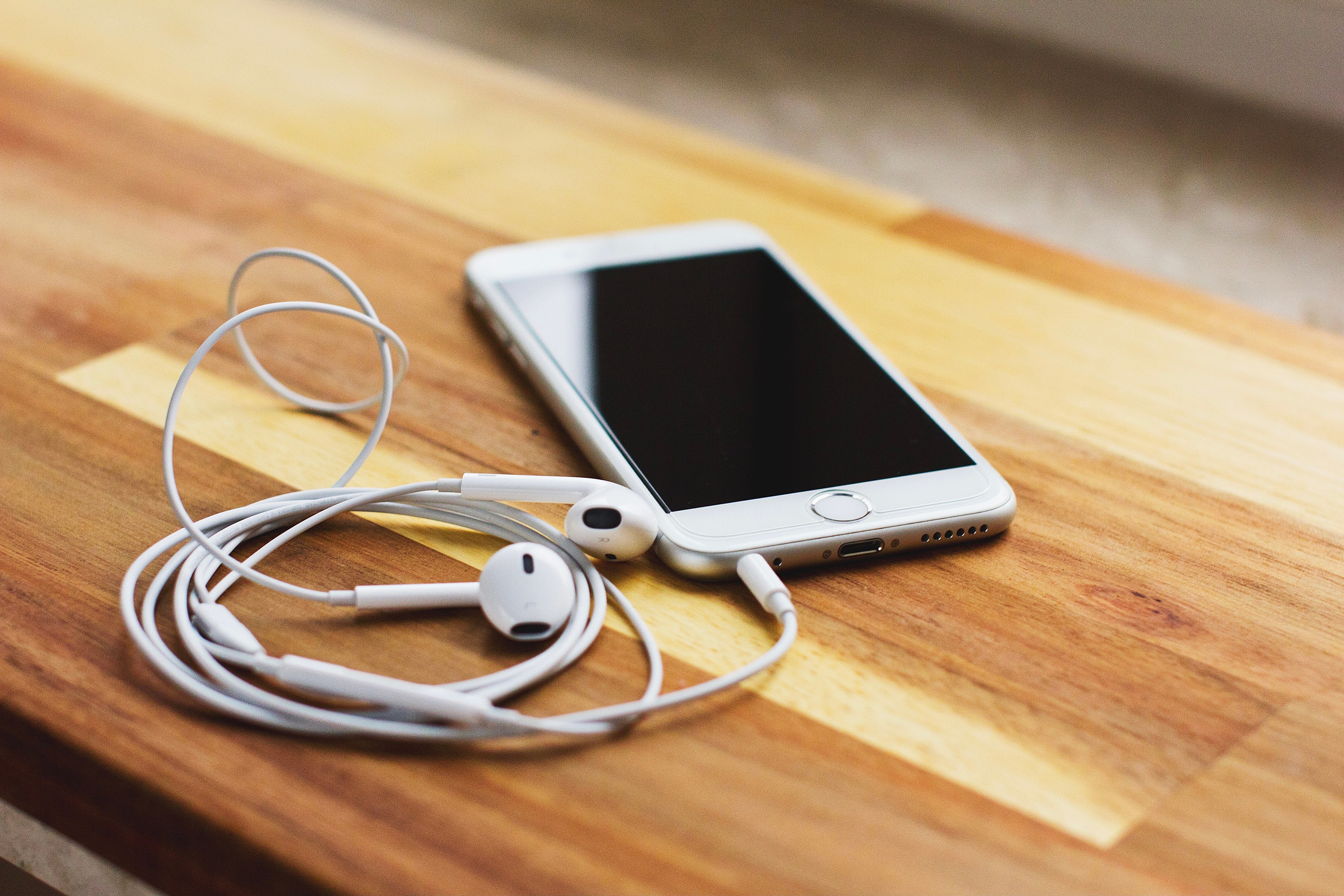 Do we need the headphone jack back? Probably not. Do we want it? Prooobably yes! - The lost iPhone features we want back on the iPhone 13 &amp; 14