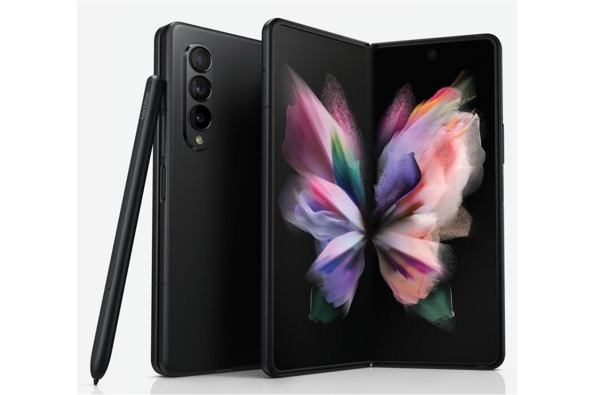 Galaxy Z Fold 3 with S Pen Fold Edition - Check out Samsung's Galaxy Z Fold 3 and Flip 3 5G in glorious technicolor