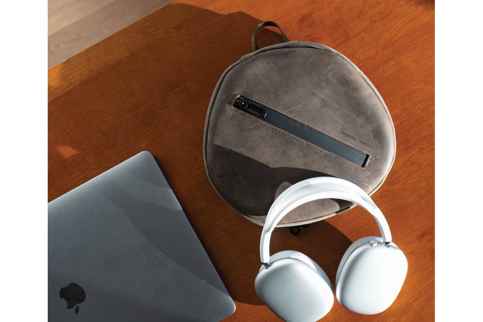 Don't like your AirPods Max case? Here are the top 5 substitutes we picked