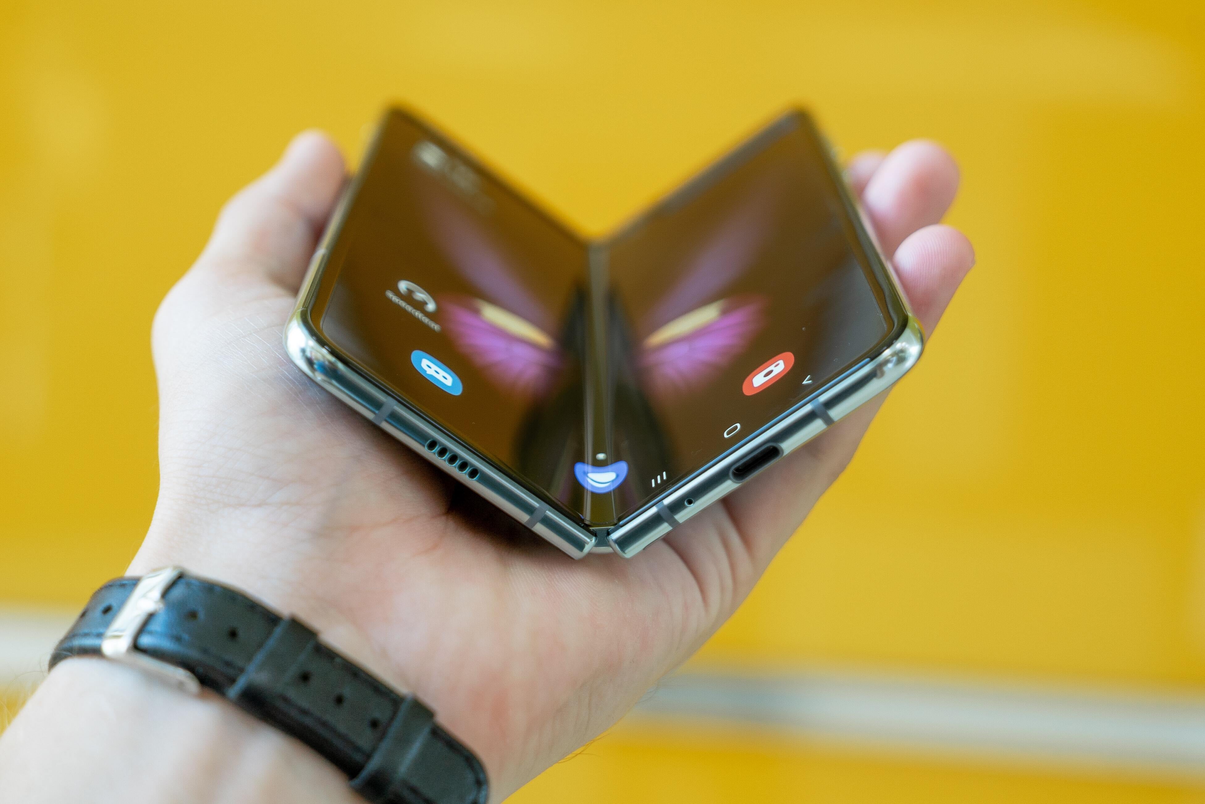 Not the time just yet? - Why the cutting-edge Galaxy Z Fold 3 is doomed to flop