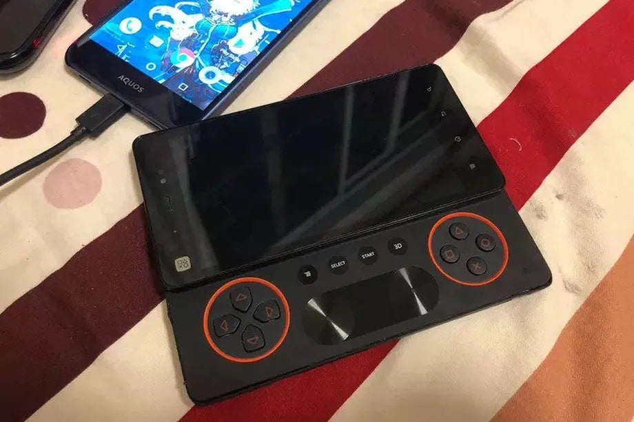 This is allegedly a Sony Xperia Play 2 prototype - This PlayStation Phone was ahead of its time – Odd Phone Mondays