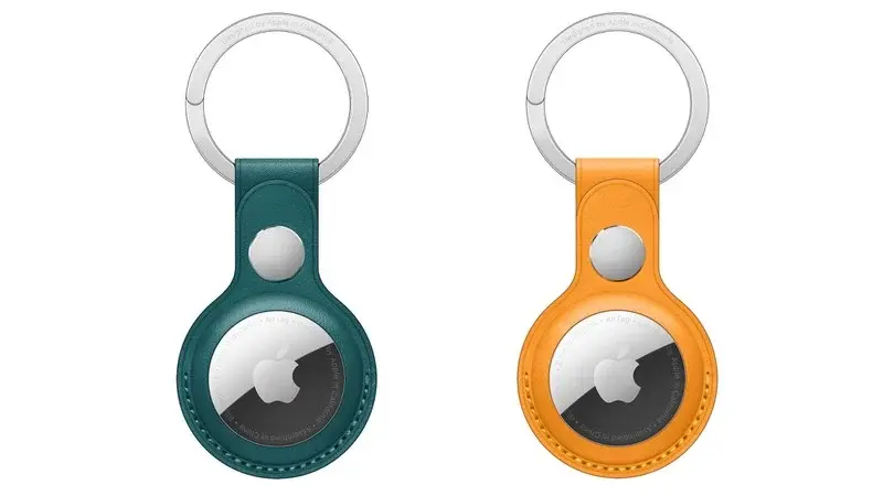 AirTag keyring in California Poppy and Forest Green - The Apple AirTag keyring and leather loop are now available in new fashionable colors