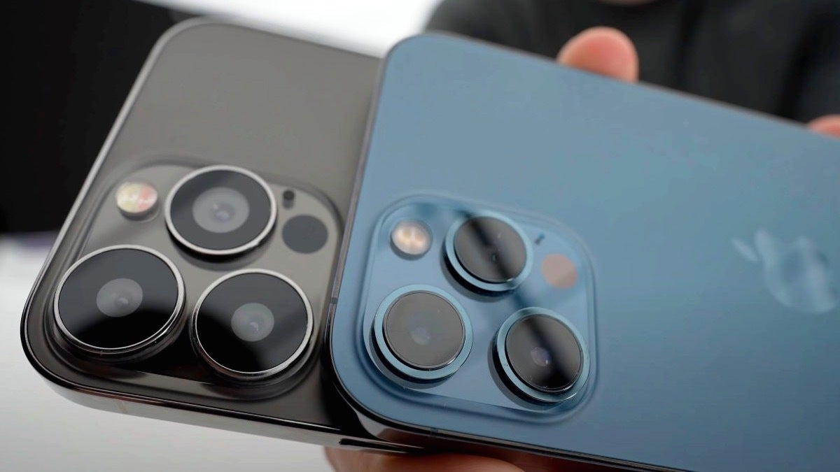 Cameras, cameras, cameras... The iPhone 13 Pro is expected to be as good as the iPhone 13 Pro Max. - iPhone 13 Pro: Apple makes the iPhone &quot;Pro&quot; again (Sorry, iPhone 12 Pro)